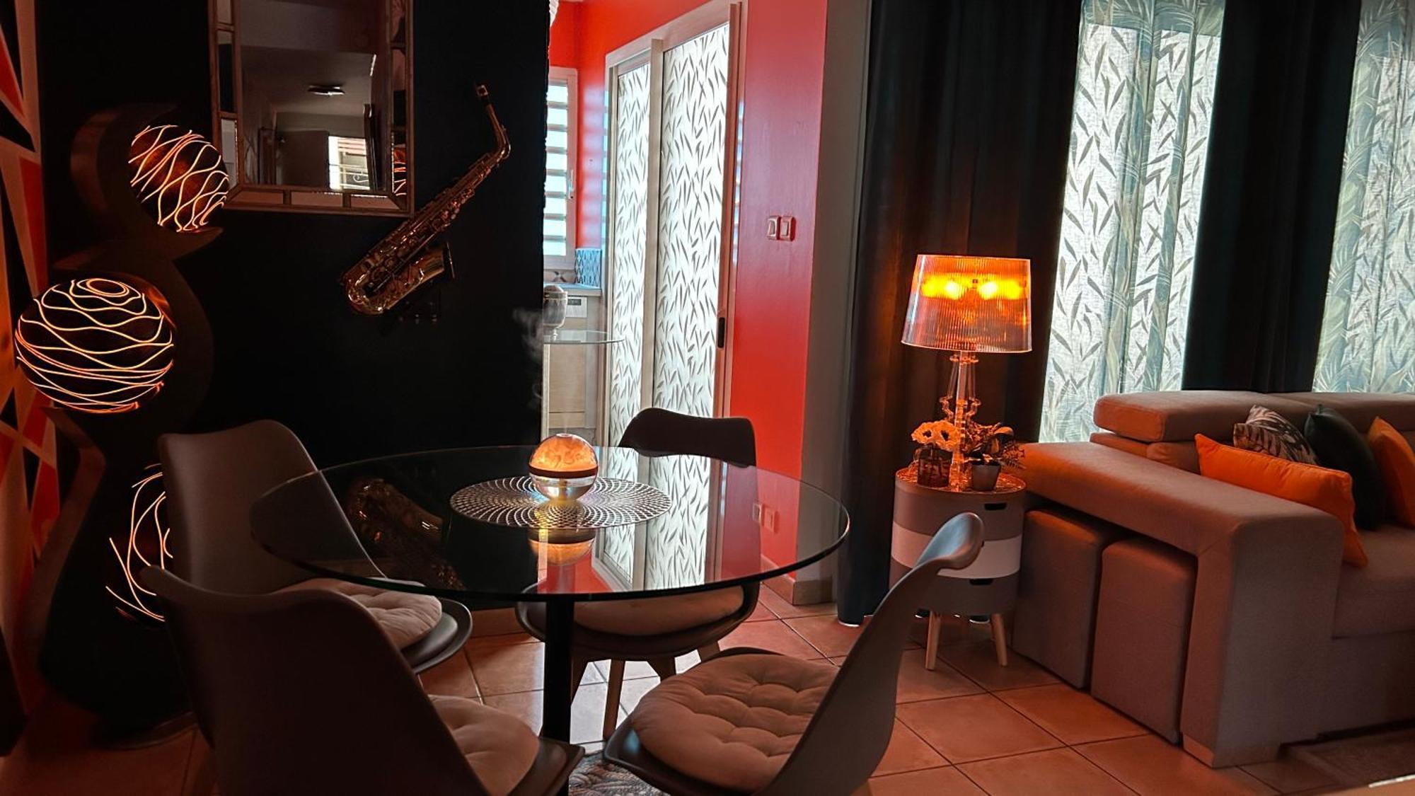 Bienvenue Chez Maxime Apartment Сен Дьони Екстериор снимка